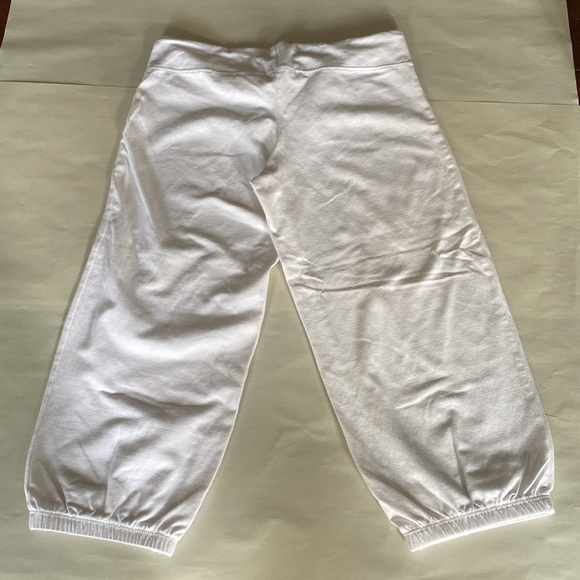 Y2K Forever 21 White Capri Sweatpants with Navy Drawstring Size Small - Picture 2 of 8